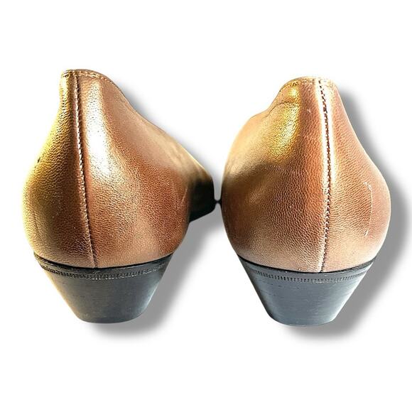 BRUNO MAGLI Italian Bronze Leather Flats slight pointed Toe SZ 9AA or 9 AAAA? - Picture 13 of 16